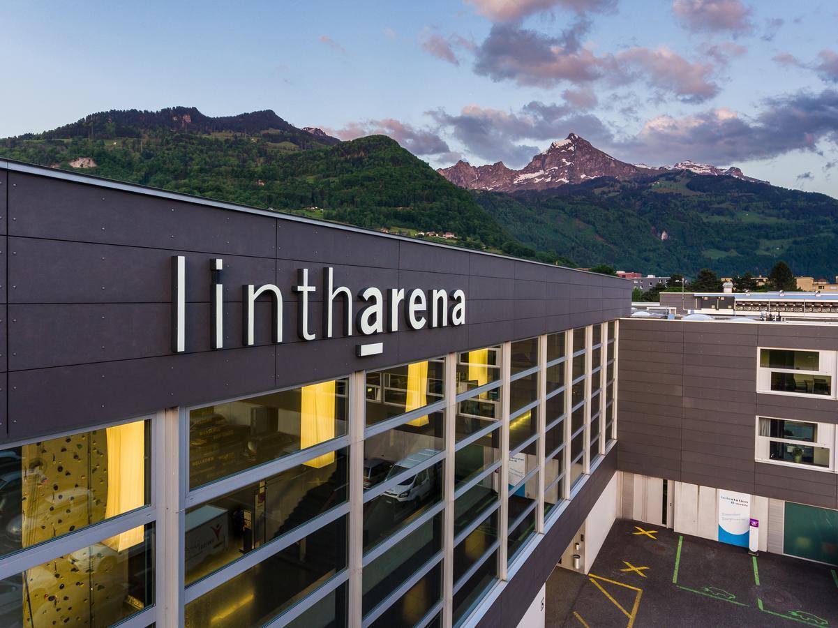Lintharena Ag Hotel Näfels Exterior foto